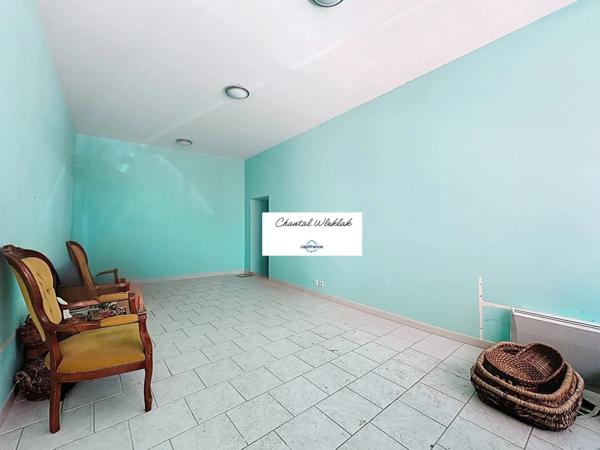 Immeuble à vendre LARGENTIERE (07) 340 m2 dont 190 m2 Habitables -