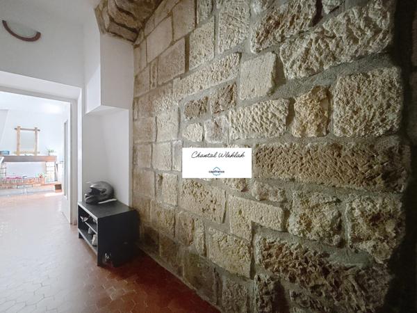 Immeuble à vendre LARGENTIERE (07) 340 m2 dont 190 m2 Habitables -