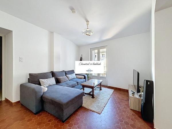 Immeuble à vendre LARGENTIERE (07) 340 m2 dont 190 m2 Habitables -