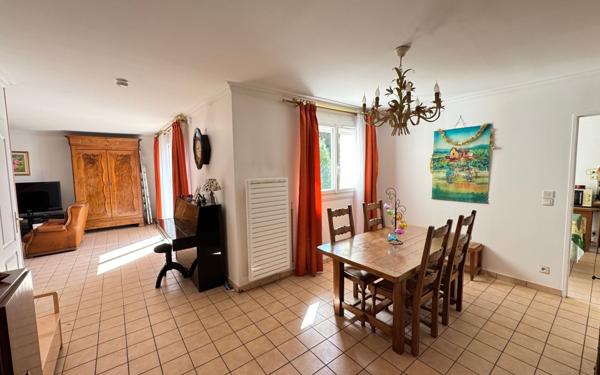 Maison à vendre    6 pièces • 146,48 m2 Noisy-le-Grand