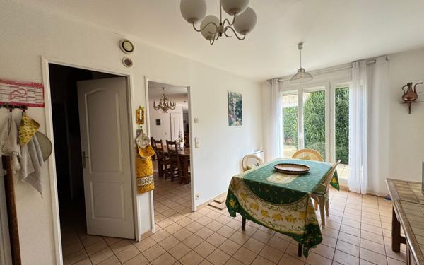 Maison à vendre    6 pièces • 146,48 m2 Noisy-le-Grand