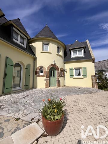 Maison à vendre 5 pièces 143 m² Carhaix-Plouguer