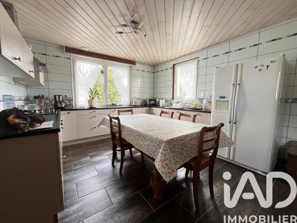 Maison à vendre 5 pièces 143 m² Carhaix-Plouguer
