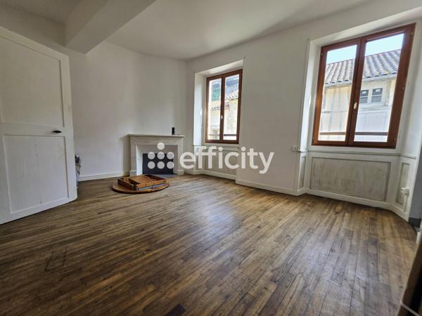 Immeuble 8 pièces - 140 m²