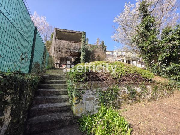 Immeuble 8 pièces - 140 m²