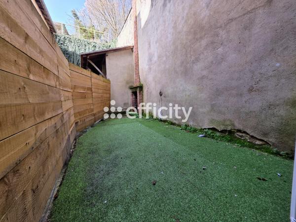 Immeuble 8 pièces - 140 m²