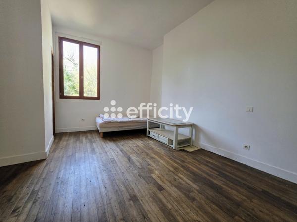 Immeuble 8 pièces - 140 m²