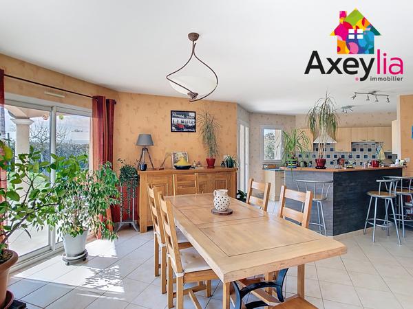 Riorges (42153) A VENDRE - RIORGES - MAISON PLAIN-PIED 5 CHAMBRES AVEC GARAGE ET TERRAIN