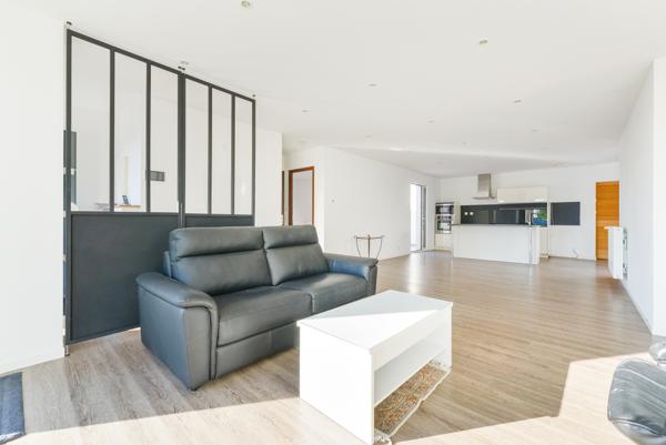 Maison contemporaine de plain-pied 4 chambres Nord Chézine