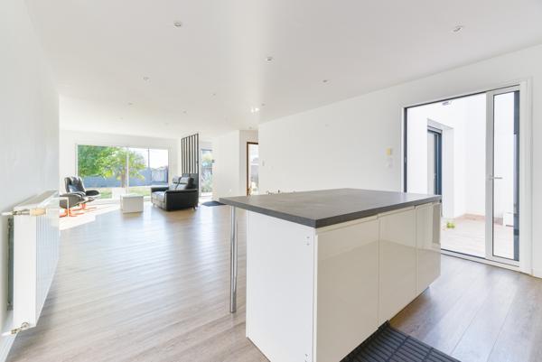 Maison contemporaine de plain-pied 4 chambres Nord Chézine