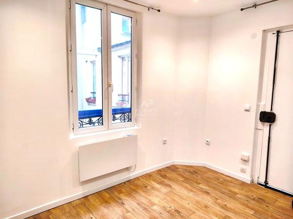 PARIS 11EME -STUDIO EN TRÈS BON ÉTAT- MÉTRO CHARONNE €148 000 ** - Référence 6765-SB