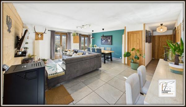 Maison lumineuse de 180 m² au sol – Jardin, garage, sous-sol – Briançon