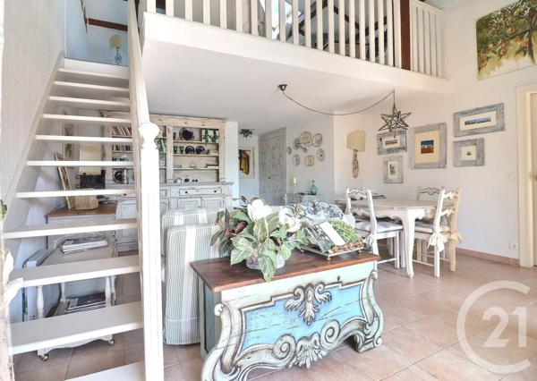 Appartement F3 à vendre  3 pièces - 69,64 m2 FREJUS - 83