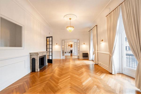 Vente Appartement de luxe Marseille 8 12 Pièces 324 m²
