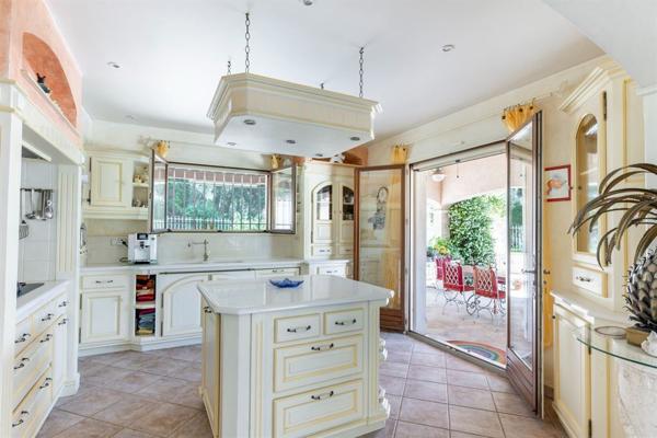 Vente Villa de luxe Cabris 6 Pièces 250 m²