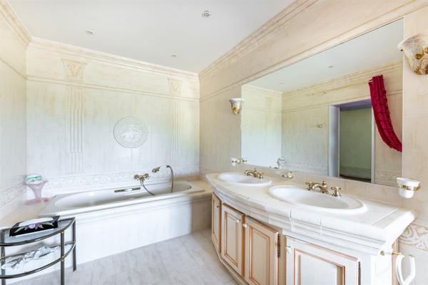 Vente Villa de luxe Cabris 6 Pièces 250 m²