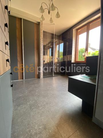 Vente
                Maison141 m² - 4 Pièces -
                    HAM (80400)