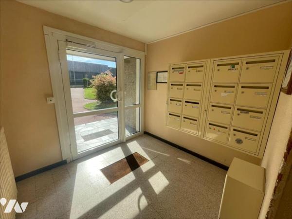 MONDEVILLE APPARTEMENT 2 PIECES EN BON ETAT