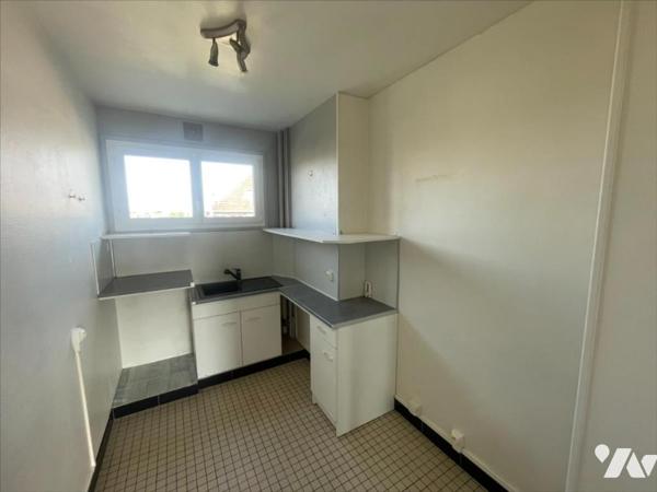 MONDEVILLE APPARTEMENT 2 PIECES EN BON ETAT