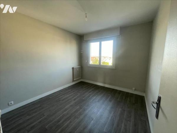 MONDEVILLE APPARTEMENT 2 PIECES EN BON ETAT