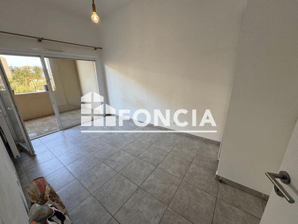 Location Appartement 2 pièces 42.8 m² - 229 AVENUE GEORGES BOREL Salon De Provence 13300