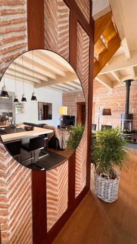 Belle villa avec piscine dans environnement paisible