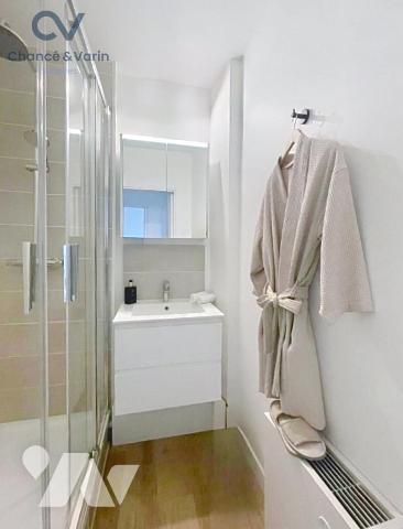 Dernier étage – 2 pièces à 200 m de la plage – Forte rentabilité