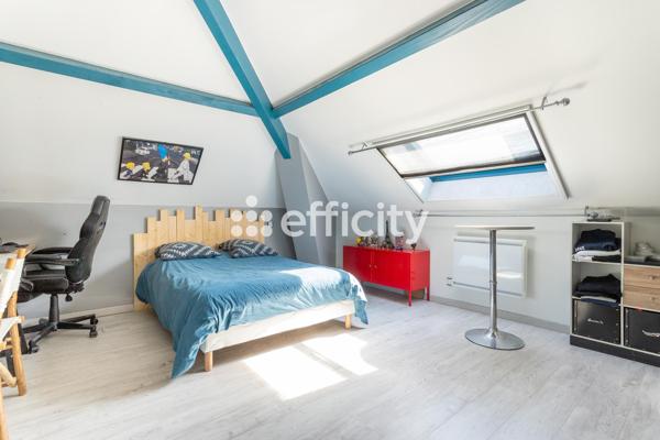 Maison
         5 pièces
        - 264 m² Bien prestige 450 000 € *