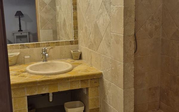 Maison à louer    3 pièces •  Villeneuve-lès-Avignon