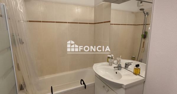 À vendre Appartement 2 pièces 45 m² - Cognac 16100