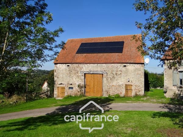 Maison à vendre 5 pièces plus grange avec terrain de 2620 m2 LAPEYROUSE (63)