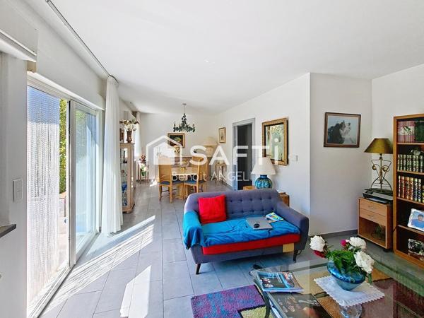 Belle maison jumelée de 100 m2 très bien entretenue
