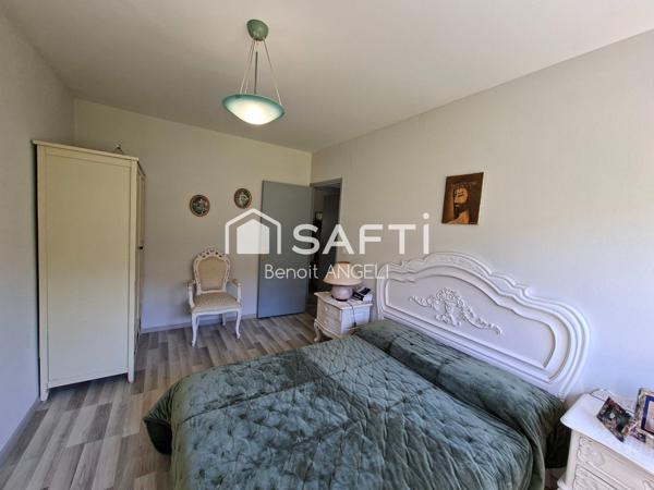 Belle maison jumelée de 100 m2 très bien entretenue