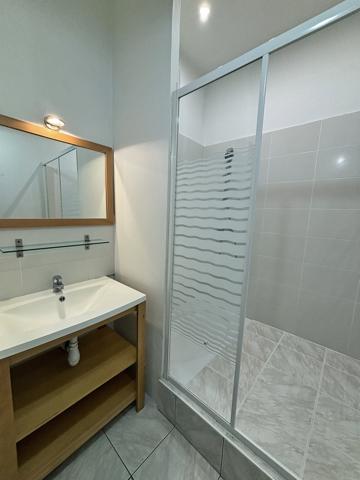 Loft avec terrasse au coeur de Nîmes