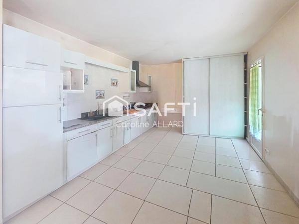 Maison de plain-pied sur une parcelle de 866m²