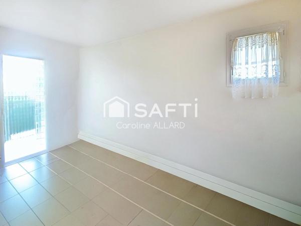 Maison de plain-pied sur une parcelle de 866m²