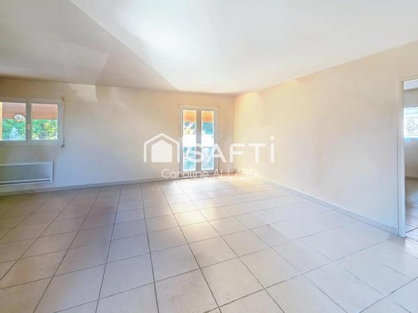 Maison de plain-pied sur une parcelle de 866m²