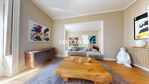 Appartement T3/T4 de caractère – 93 m² – Hypercentre de Nantes – Ascenseur – Grenier