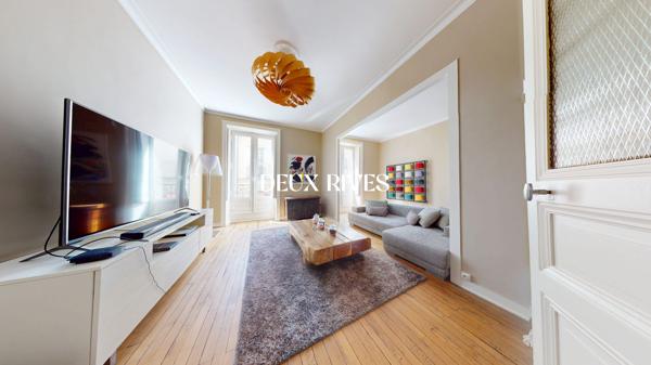 Appartement T3/T4 de caractère – 93 m² – Hypercentre de Nantes – Ascenseur – Grenier
