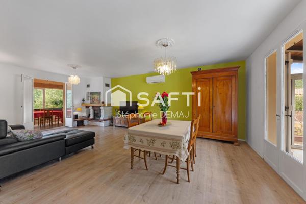 MAISON DE MACON AVEC DEPENDANCES- PISCINE-GARAGE