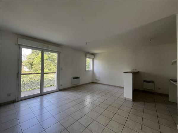 Appartement à louer |  ST PIERRE DU MONT |  3 pièces | 59 m²