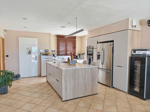 Villa 4 chambres avec piscine, jardin & parking à Ensuès-La-Redonne 