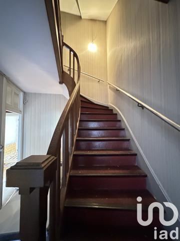 Maison 10 pièces de 239 m² à Darney (88260)