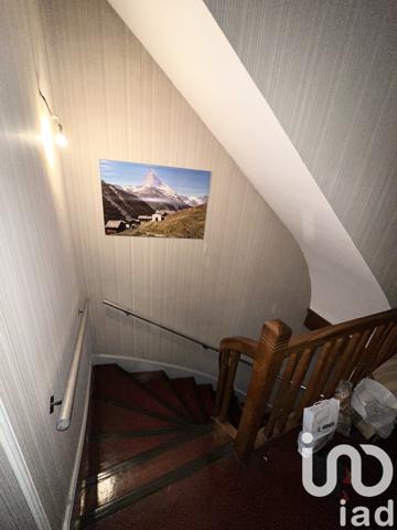 Maison 10 pièces de 239 m² à Darney (88260)