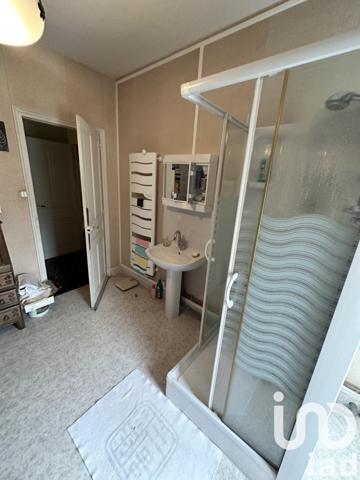 Maison 10 pièces de 239 m² à Darney (88260)