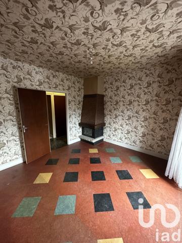 Maison 10 pièces de 239 m² à Darney (88260)