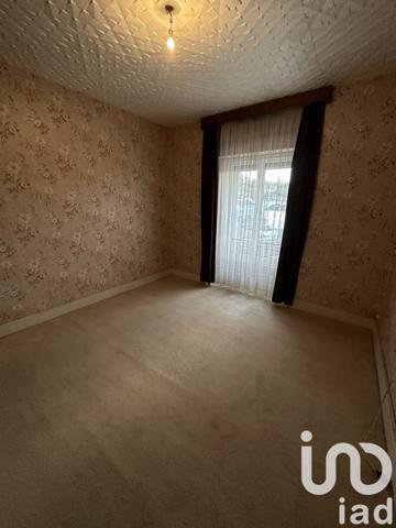 Maison 10 pièces de 239 m² à Darney (88260)