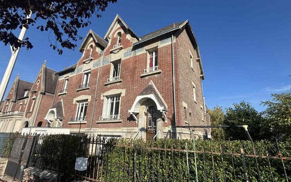 Maison à vendre    4 pièces •  La Fère