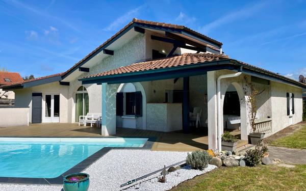 Maison à vendre    5 pièces •  Lit-et-Mixe