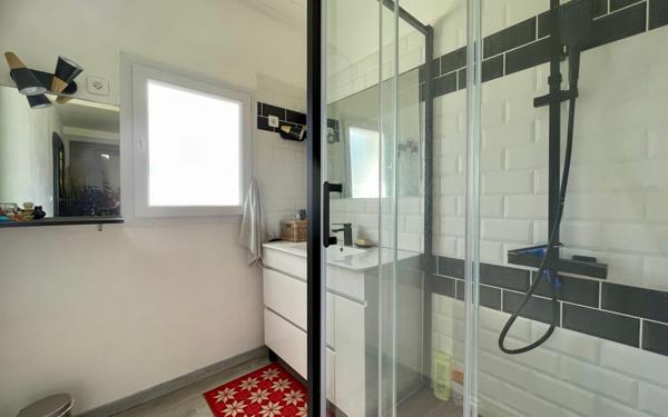 Maison à vendre    5 pièces •  Lit-et-Mixe